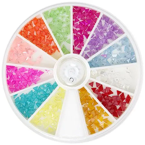 Okraski za nohte v škatli - trikotniki